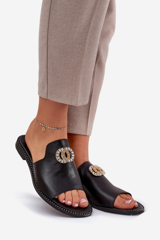 Style élégant Pantoufles en cuir Féminin avec des ornements Zazoo 3008 couleur noire Style élégant Pantoufles en cuir Féminin avec des ornements Zazoo 3008 couleur noire