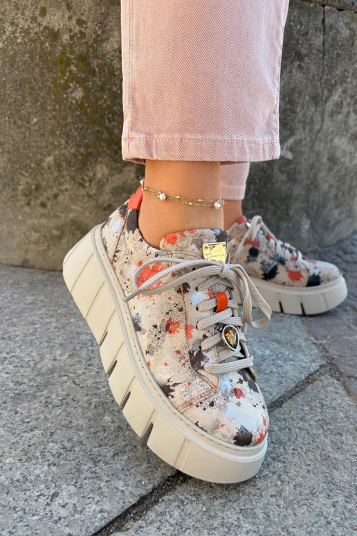 Peau Chaussures modèle baskets avec une plateforme Il fautciejka 06891-18 beige