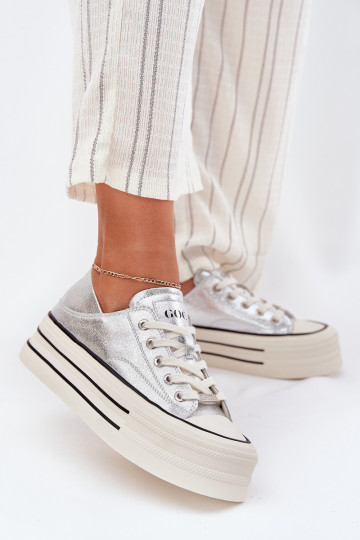 Peau Chaussures de loisirs avec une plateforme GOE RR2N4108 couleur argent 2