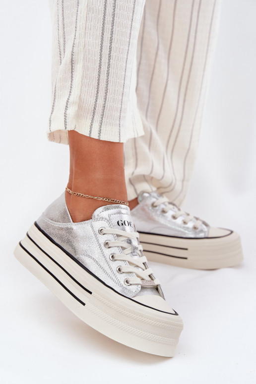Peau Chaussures de loisirs avec une plateforme GOE RR2N4108 couleur argent Peau Chaussures de loisirs avec une plateforme GOE RR2N4108 couleur argent