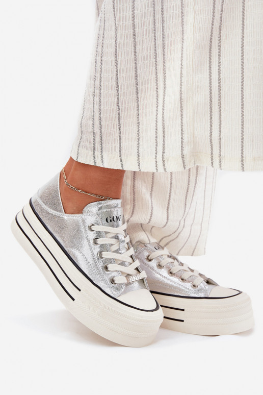 Peau Chaussures de loisirs avec une plateforme GOE RR2N4108 couleur argent Peau Chaussures de loisirs avec une plateforme GOE RR2N4108 couleur argent