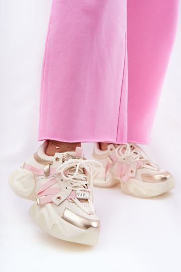 Peau Chaussures modèle baskets Féminin avec des semelles massives à la mode GOE RR2N4031 beige