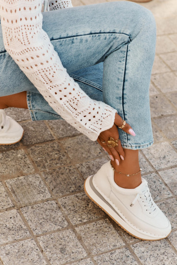 Peau Chaussures modèle baskets Féminin avec une plateforme Big Star RR274A333 couleur blanche