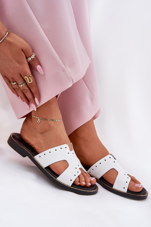 Zazoo 40326 avec effet vernis Féminin Chaussons Avec découpes décoratives couleur blanche Zazoo 40326 avec effet vernis Féminin Chaussons Avec découpes décoratives couleur blanche