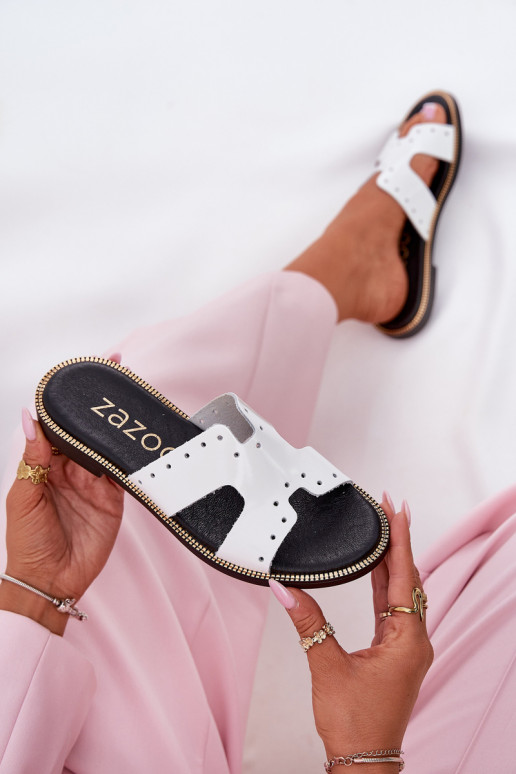 Zazoo 40326 avec effet vernis Féminin Chaussons Avec découpes décoratives couleur blanche Zazoo 40326 avec effet vernis Féminin Chaussons Avec découpes décoratives couleur blanche