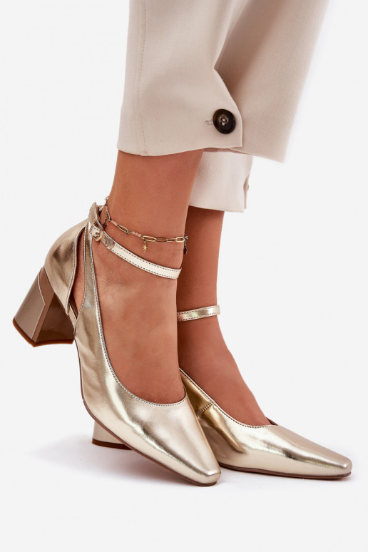 Peau Chaussures avec des talons Il fautciejka K6816-25 couleur dorée Peau Chaussures avec des talons Il fautciejka K6816-25 couleur dorée