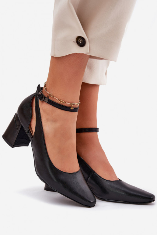 Peau Chaussures avec des talons Il fautciejka K6816-01 couleur noire