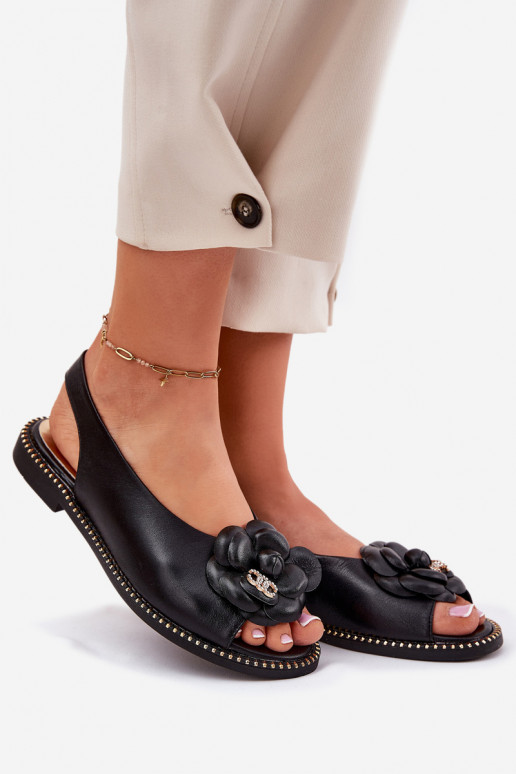 Peau Sandales plates avec des ornements CheBello 4642 couleur noire