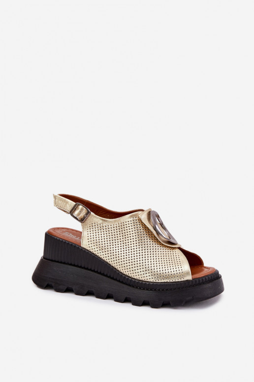 Sandales pour femmes Féminin Sur un coin avec des ornements Artiker 56C0109 couleur dorée