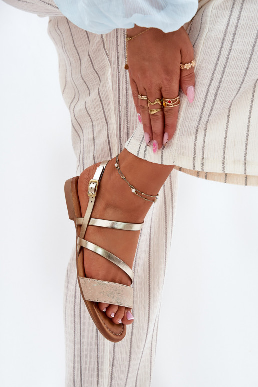 Sandales pour femmes Féminin avec des talons larges Il fautciejka 06966-25 couleur dorée Sandales pour femmes Féminin avec des talons larges Il fautciejka 06966-25 couleur dorée