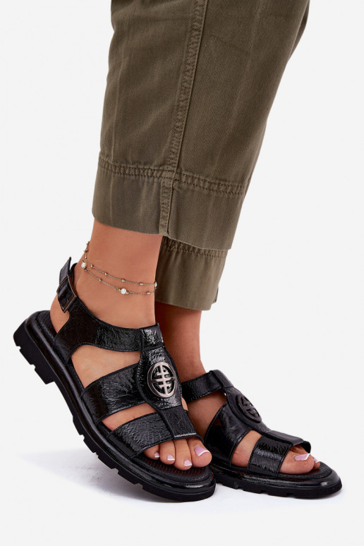 Sandales pour femmes Féminin avec effet vernis Avec des décorations Detalem Artiker 56C0691 couleur noire