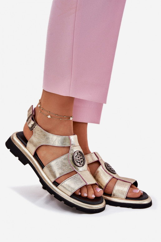 Sandales pour femmes Féminin avec effet vernis Avec des décorations Detalem Artiker 56C0689 couleur dorée