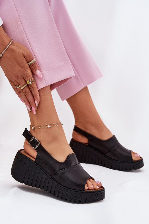 Sandales pour femmesActivéturalnej Skóry Sur un coin Artiker 54C0791 couleur noire Sandales pour femmesActivéturalnej Skóry Sur un coin Artiker 54C0791 couleur noire