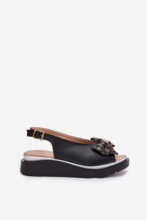 Sandales pour femmes Féminin Sur un coin avec des rubans Zazoo 1882 couleur noire Sandales pour femmes Féminin Sur un coin avec des rubans Zazoo 1882 couleur noire