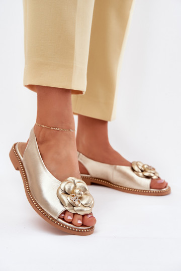 Peau Sandales plates avec des ornements CheBello 4642 couleur dorée