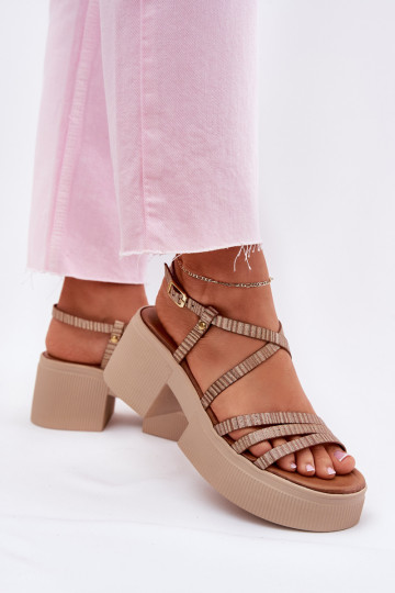 Sandales dorées pour femmes Tai turiciejka 06990-25