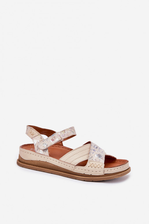 Sandales pour femmes Féminin avec une plateforme Il fautciejka L7064-37 couleur ivoire Sandales pour femmes Féminin avec une plateforme Il fautciejka L7064-37 couleur ivoire