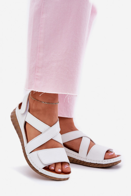 Sandales pour femmes Féminin avec attaches adhésives Il fautciejka L6848-11 couleur blanche