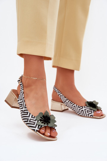 Sandales pour femmes Féminin Klocke Avec des décorations Une fleur Laura Messi 2973 Blanc-couleur noire