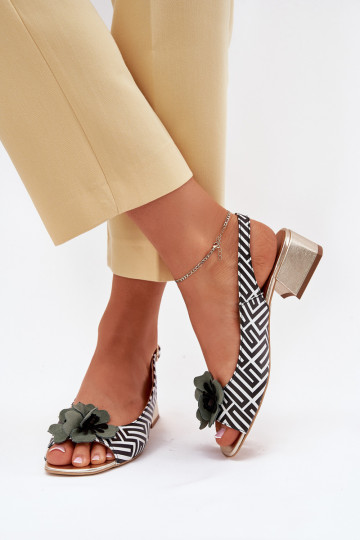 Sandales pour femmes Féminin Klocke Avec des décorations Une fleur Laura Messi 2973 Blanc-couleur noire 2