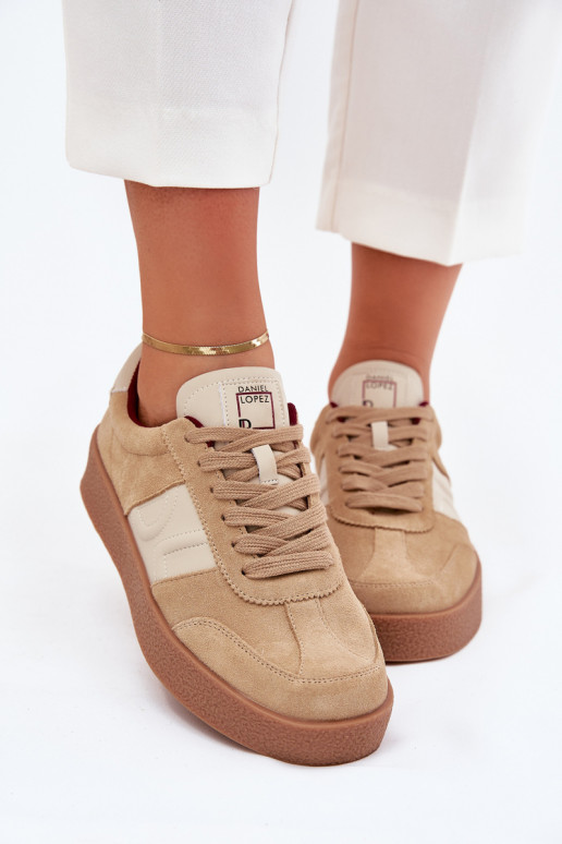 en daim Chaussures modèle baskets Féminin Daniel Lopez Just Dare SS2D4022 beige en daim Chaussures modèle baskets Féminin Daniel Lopez Just Dare SS2D4022 beige