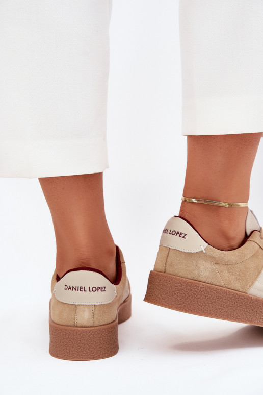 en daim Chaussures modèle baskets Féminin Daniel Lopez Just Dare SS2D4022 beige en daim Chaussures modèle baskets Féminin Daniel Lopez Just Dare SS2D4022 beige