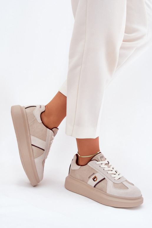 Peau Féminin Chaussures modèle baskets avec une plateforme Daniel Lopez Just Dare SS2D4003 beige Peau Féminin Chaussures modèle baskets avec une plateforme Daniel Lopez Just Dare SS2D4003 beige