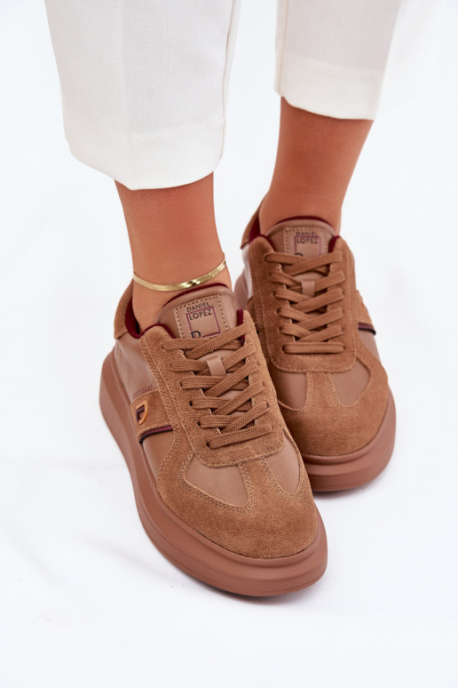 Peau Féminin Chaussures modèle baskets avec une plateforme Daniel Lopez Just Dare SS2D4005 marron Peau Féminin Chaussures modèle baskets avec une plateforme Daniel Lopez Just Dare SS2D4005 marron
