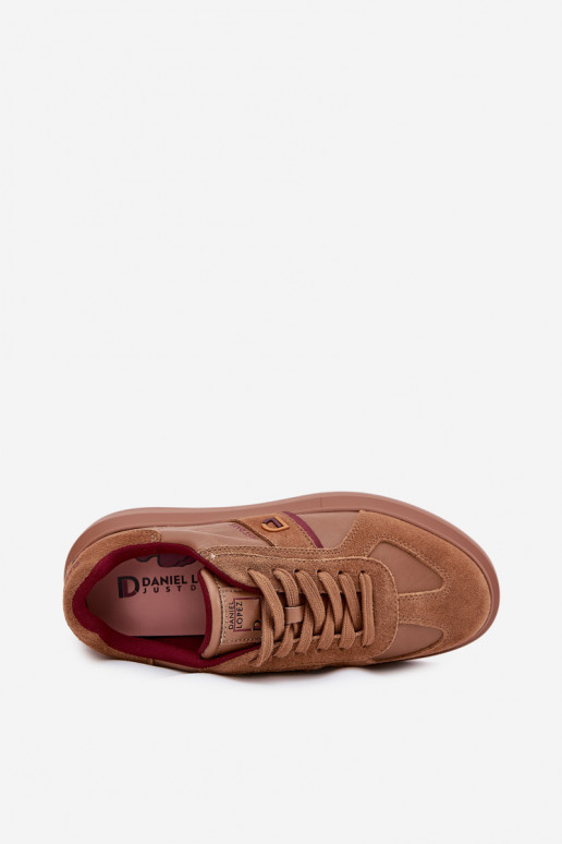 Peau Féminin Chaussures modèle baskets avec une plateforme Daniel Lopez Just Dare SS2D4005 marron Peau Féminin Chaussures modèle baskets avec une plateforme Daniel Lopez Just Dare SS2D4005 marron