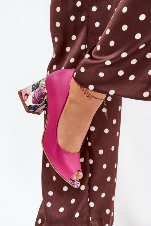 Peau Chaussures avec des talons décorés LeÀski Shoes 2608/K couleur rose Peau Chaussures avec des talons décorés LeÀski Shoes 2608/K couleur rose