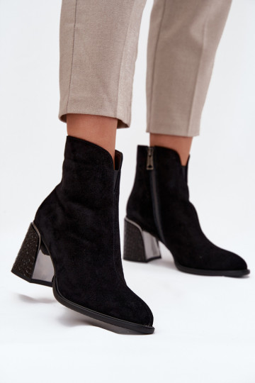 Bottines en daim pour femmes avec embossage, chaudes Vinceza 66801 noires