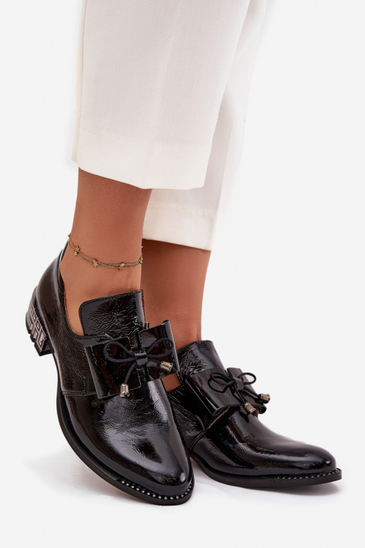 avec effet vernis chaussures Féminin Sur un talon bas avec des rubans Zazoo 1399 couleur noire