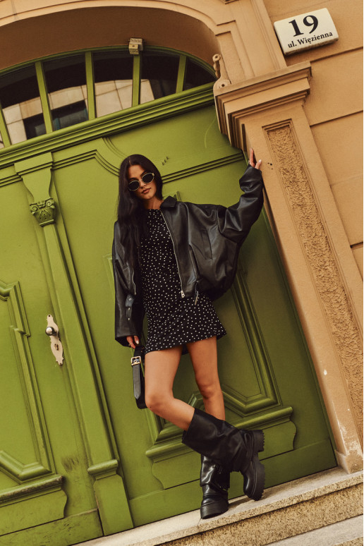 réchauffer Un modèle convaincant bottes pour femmes avec une plateforme avec une poche couleur noire Clarinda