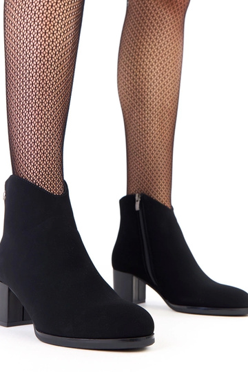 Bottines noires avec un subtil ornement en simili cuir Angelo 2