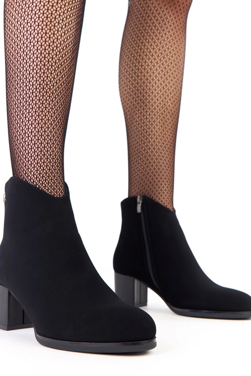 Bottines noires avec un subtil...