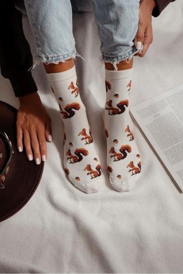 Chaussettes Féminin Écureuils I Orzechy couleur ivoire
