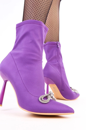 Bottines satinées violettes avec un nœud en zircon Bellana
