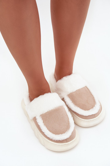 Chaussons Féminin Sur une semelle épaisse avec un manteau de fourrure Vinceza 19952 beige 2