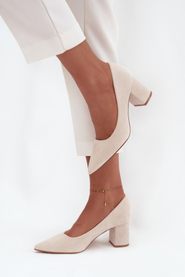 Chaussures Féminin Ze Szpiczastymi Noskami avec des talons beige Pavira