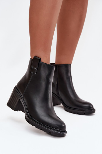 Bottines noires pour femmes isolées en simili cuir avec talons Alvena 2