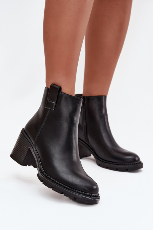 réchauffer Bottes pour femmes en cuir écologique avec des talons couleur noire Alvena réchauffer Bottes pour femmes en cuir écologique avec des talons couleur noire Alvena