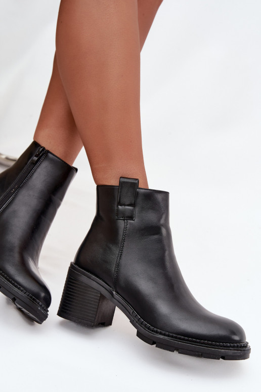 réchauffer Bottes pour femmes en cuir écologique avec des talons couleur noire Alvena réchauffer Bottes pour femmes en cuir écologique avec des talons couleur noire Alvena