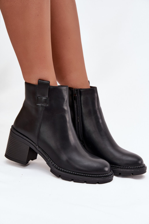 réchauffer Bottes pour femmes en cuir écologique avec des talons couleur noire Alvena réchauffer Bottes pour femmes en cuir écologique avec des talons couleur noire Alvena