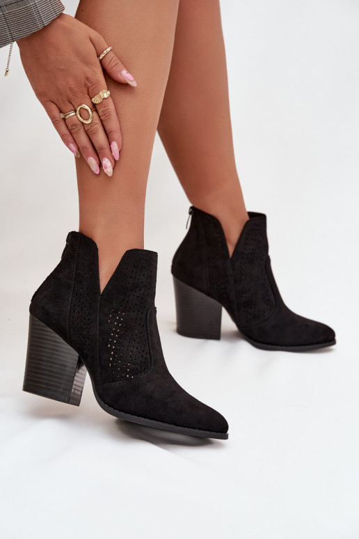 avec des éléments ajourés Bottes pour femmes S.Barski HY51-060 couleur noire avec des éléments ajourés Bottes pour femmes S.Barski HY51-060 couleur noire