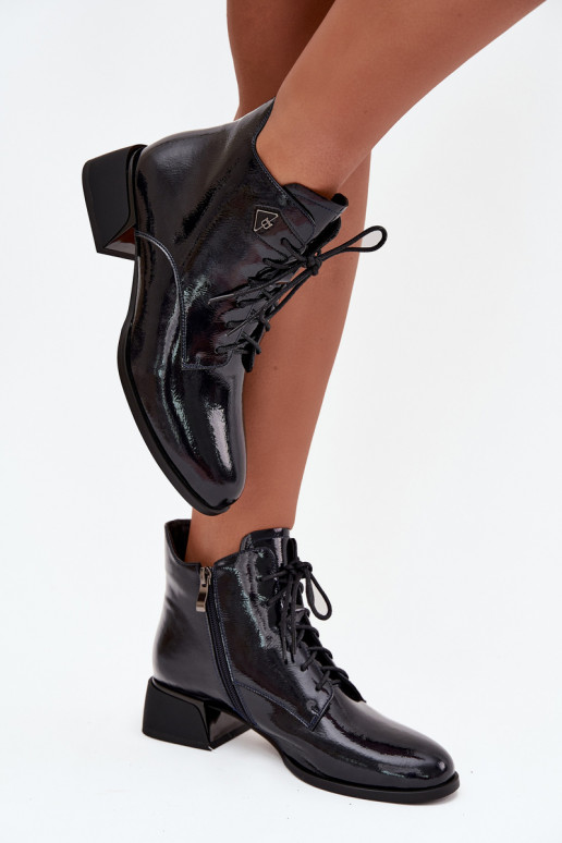 Peau avec effet vernis Bottes pour femmes Klocke Artiker 57C1117 couleur noire Peau avec effet vernis Bottes pour femmes Klocke Artiker 57C1117 couleur noire