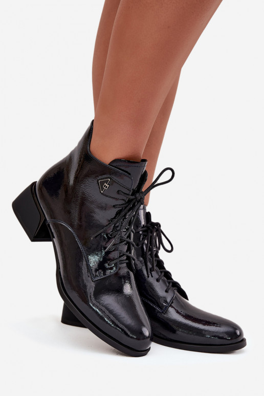 Peau avec effet vernis Bottes pour femmes Klocke Artiker 57C1117 couleur noire Peau avec effet vernis Bottes pour femmes Klocke Artiker 57C1117 couleur noire
