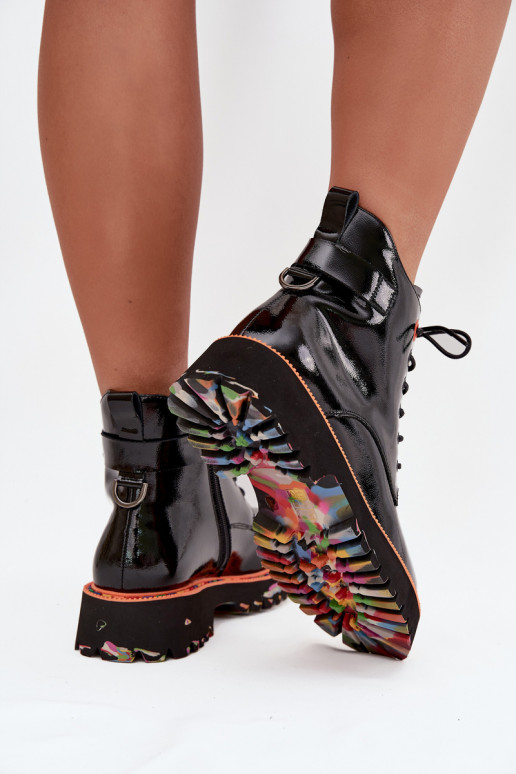 Bottes pour femmesavec effet vernisj Skóry Activéturalnej réchauffer Artiker 57C0061 couleur noire