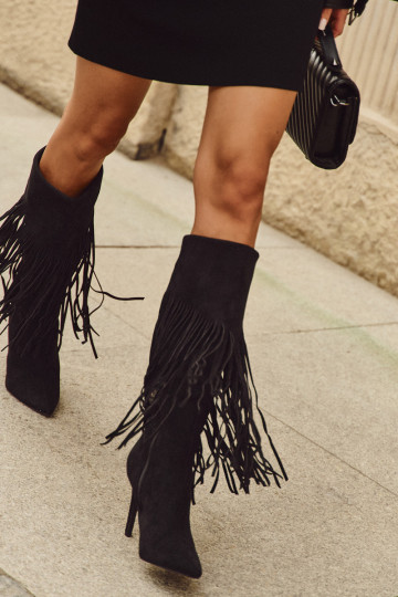 Bottes longues pour femmes noires avec petits talons et franges Isalune