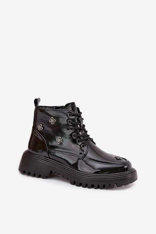 Peau réchauffer Bottes pour femmes avec de beaux détails avec effet vernis Artiker 57C0345 couleur noire