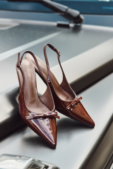 Chaussures vernies avec talons fins et nœuds couleur bordeaux Olvena 2